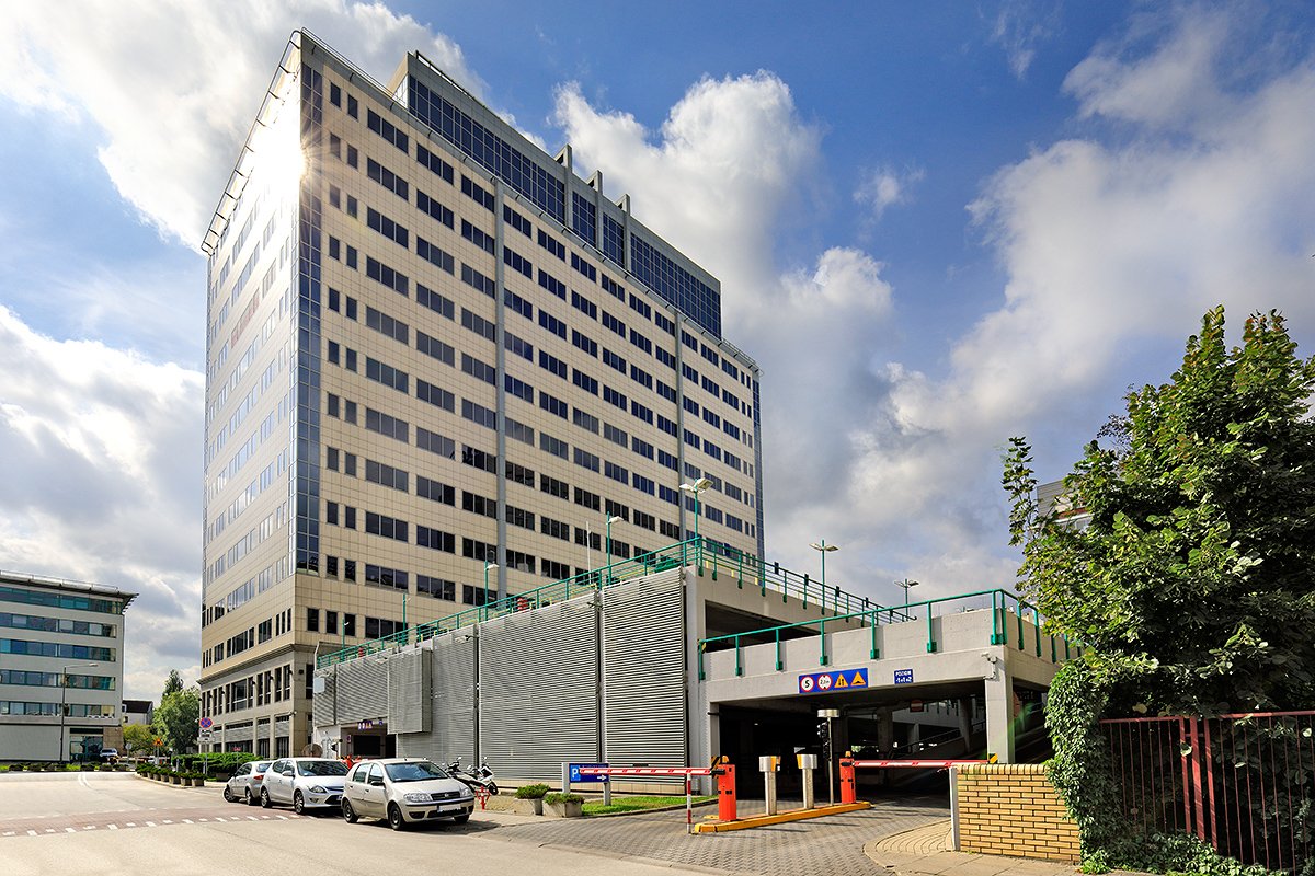 Renaissance Tower Octava Property Trust